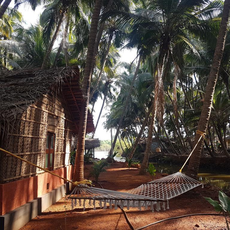เดอะ ปาล์ม ทรี อายุรเวดิค รีสอร์ต ปัตเนม Hotel Patnem Beach ภายนอก รูปภาพ