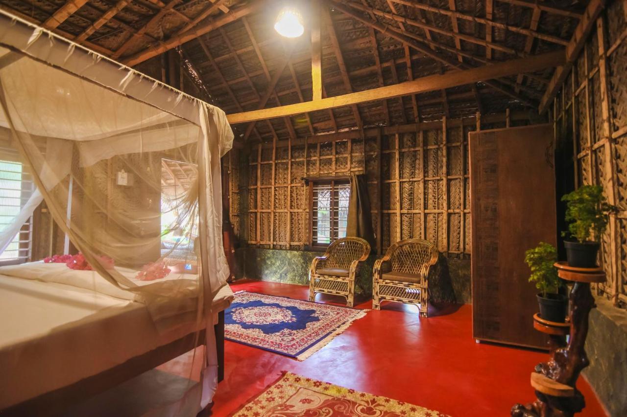 เดอะ ปาล์ม ทรี อายุรเวดิค รีสอร์ต ปัตเนม Hotel Patnem Beach ภายนอก รูปภาพ